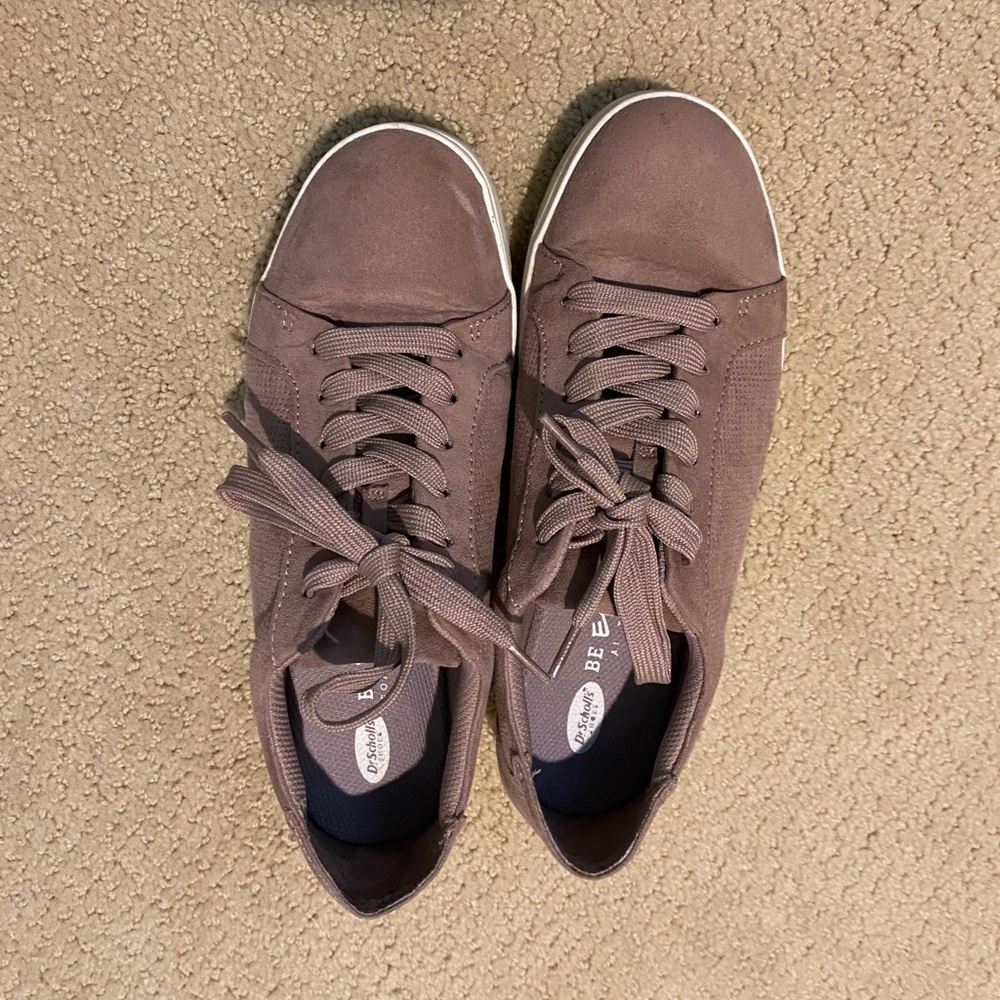Mauve shoes